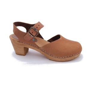 Moheda Dolly Clogs